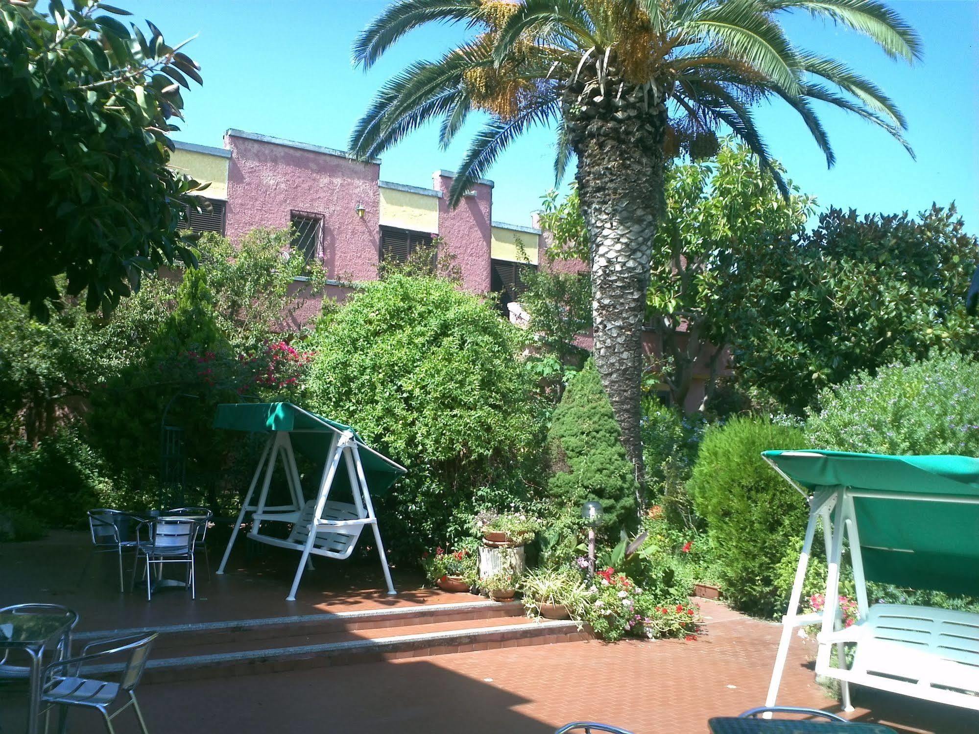 Abbaruja Hotel 3*