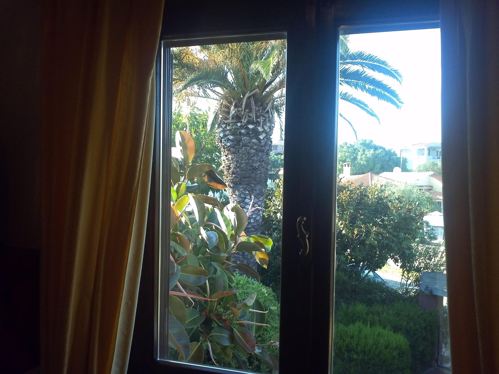 Abbaruja Hotel 3*